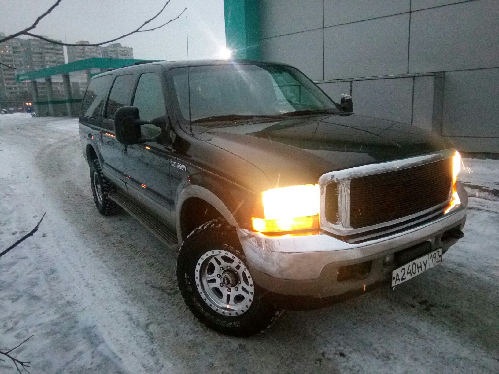 Продам - Распил сгоревшего Ford Excursion | Ford Trucks Club