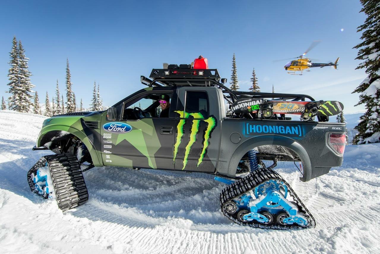 Toyota Tundra на гусеницах